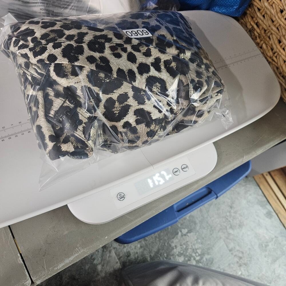 Alice + Olivia Charla Leopard Trench Size Large - Picture 7 of 7